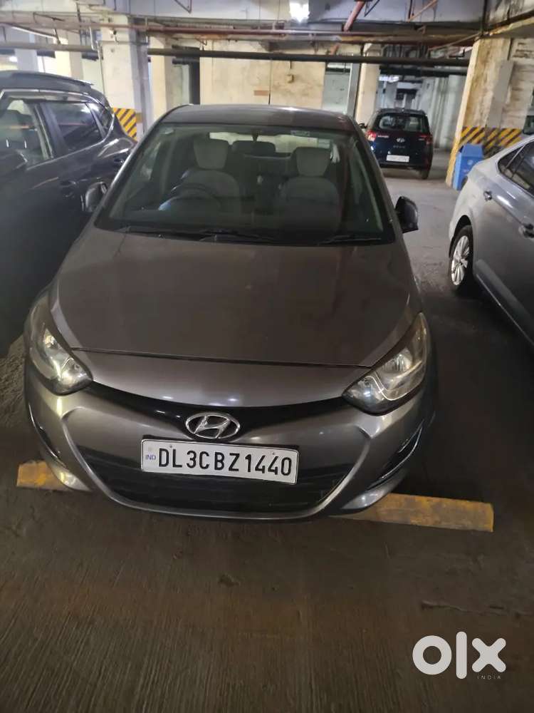 Muje Rupees Ki Jarurat H Esliye Bech Raha Hu 14 Months Baki H Abhi