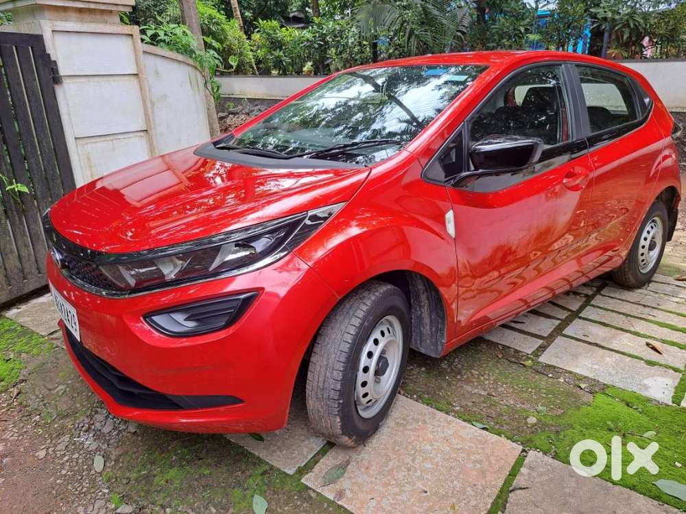 Tata Altroz 1.2 Xe, 2021, Petrol