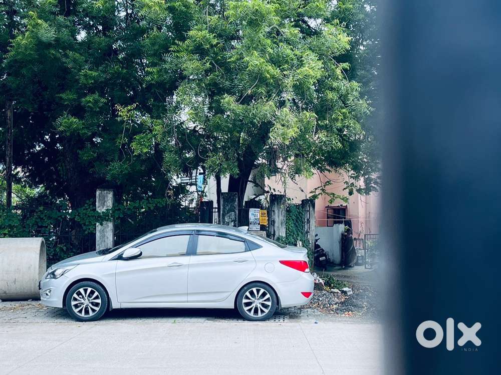 2017 Hyundai Verna 1.6 Vtvt (petrol + Cng) Silver