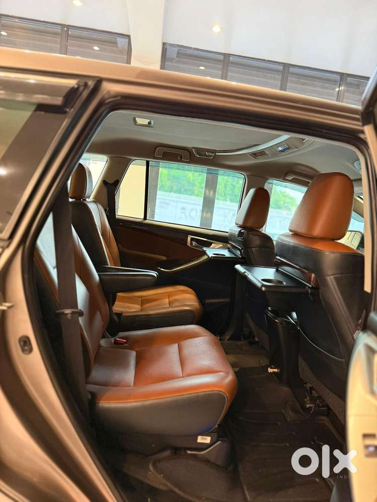 Toyota Innova Crysta 2.8 Zx At 7 Seater, 2019, Diesel