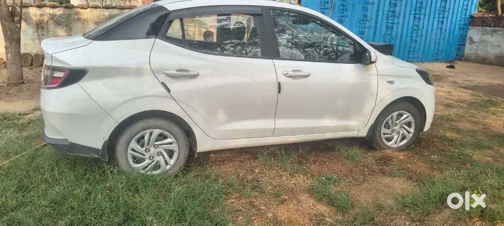 Hyundai Aura Cng