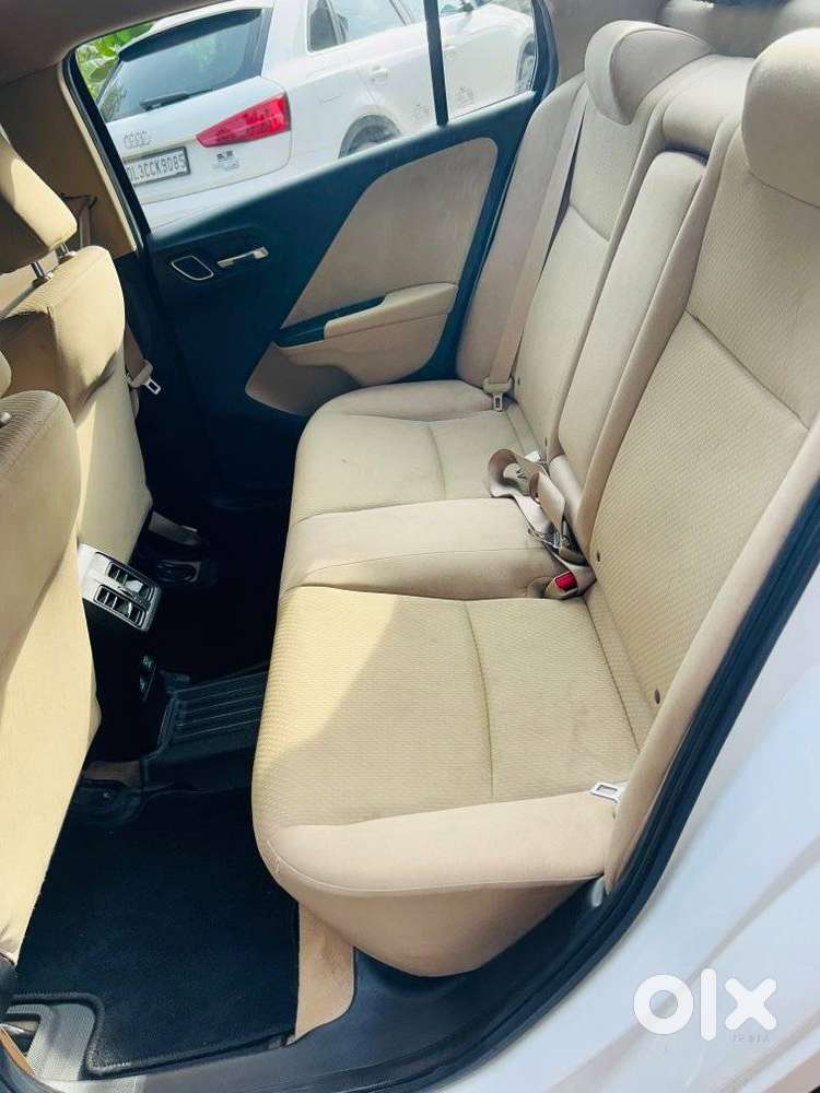 Honda City 1.5 V 5th Gen I-vtec Mt, 2022, Petrol
