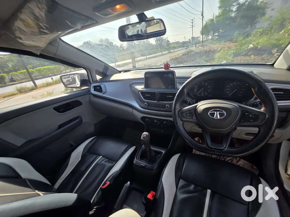 Excellent Condition Tata Altroz 1.2 Xt Manual Petrol 2020