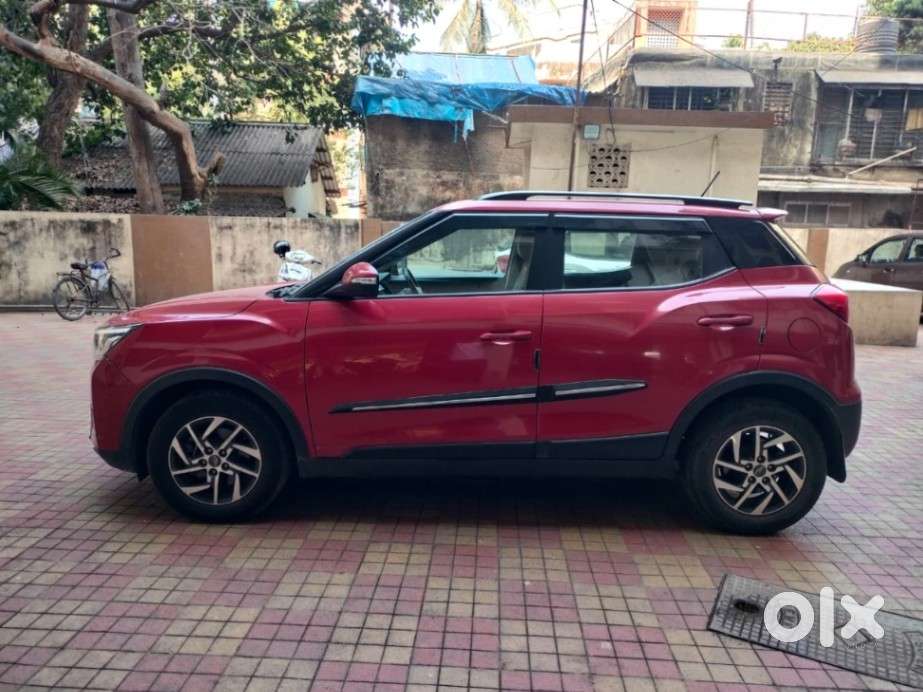 Mahindra Xuv300 1.2 W8 (o) Amt Petrol, 2022, Petrol