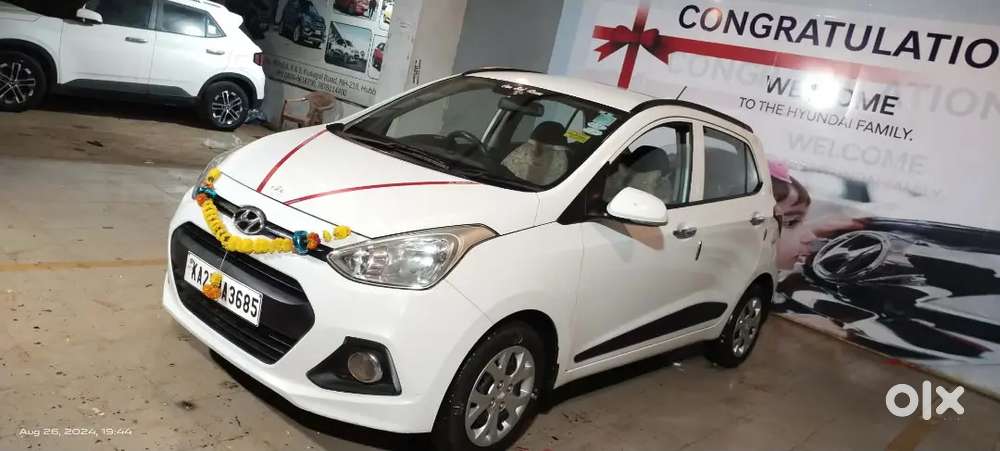 Spinny Cars 27 Stat Away Hyundai Grand I10 2014 Diesel Well Maintaince