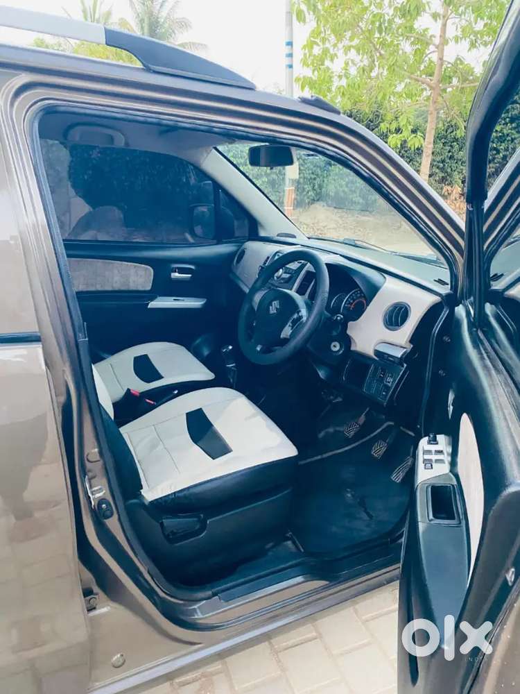•best Condition  •offer - 3,40,000 ( Slightly Negotiable )