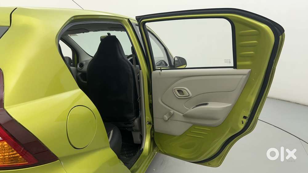 Datsun Redigo T Option, 2016, Petrol