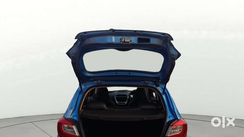 Tata Tiago 1.2 Revotron Xm, 2016, Petrol