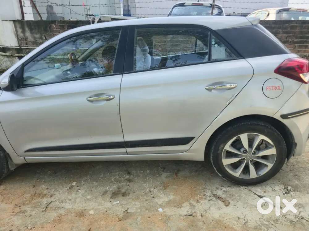 Hyundai I20 Sportz Petrol 2015