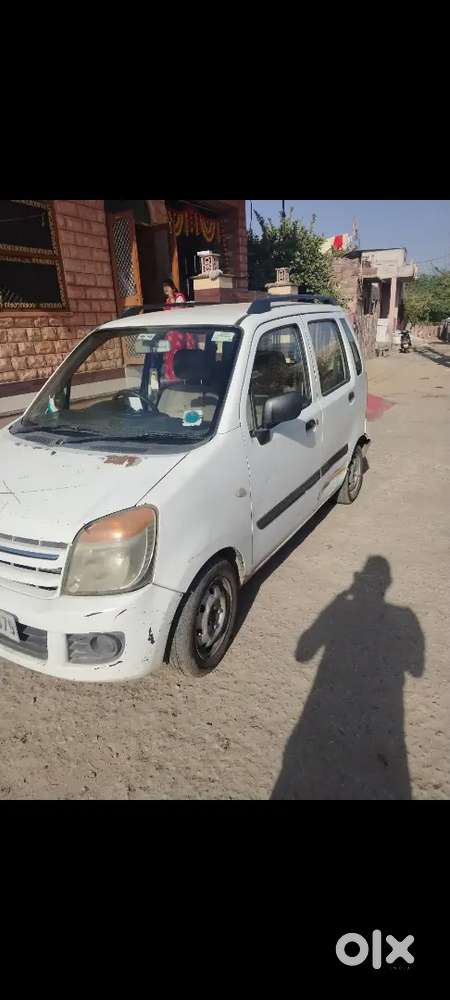 One Hand Car Lene Vaale Sampark Kre