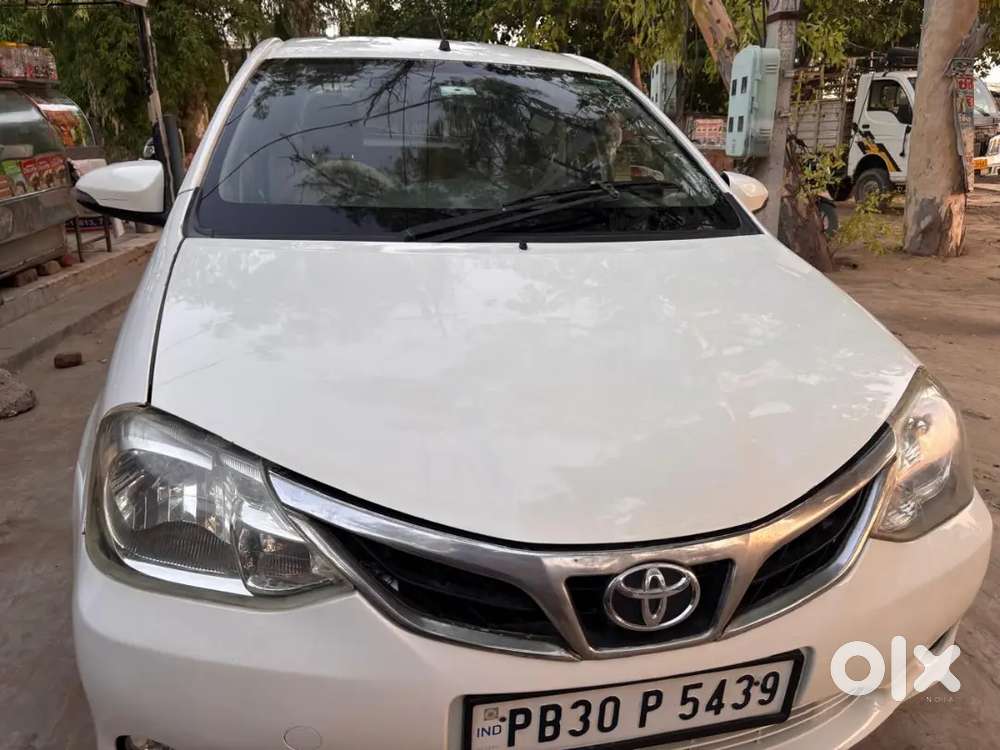 Toyota Etios Liva 2015
