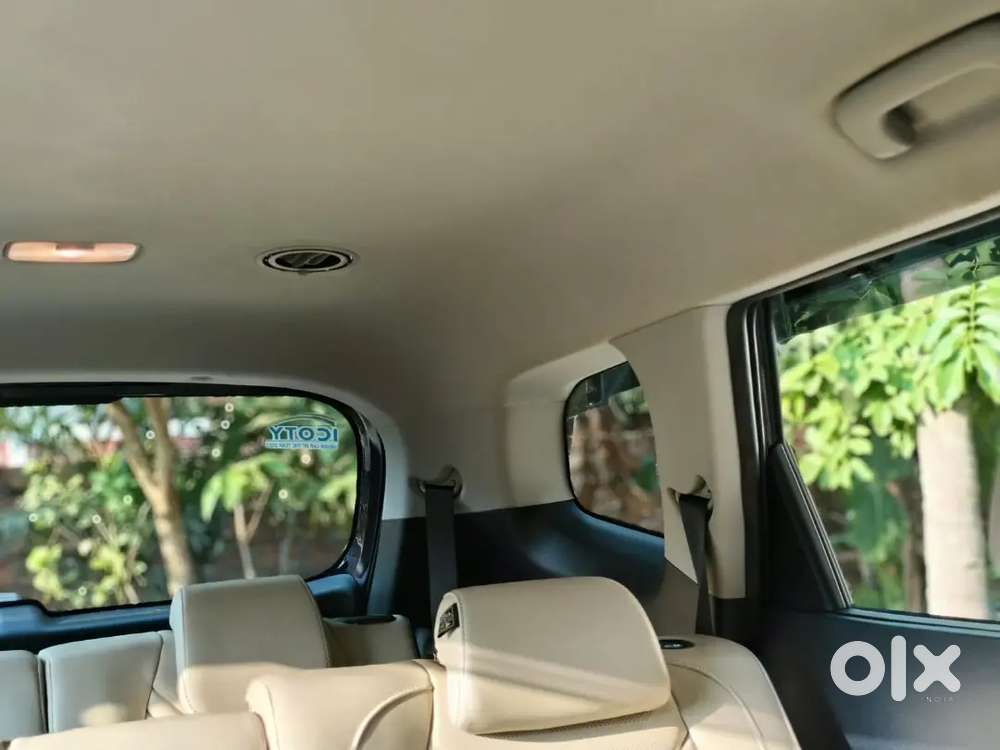 Kia Carens 2023 Diesel 25000 Km Driven Well Maintained