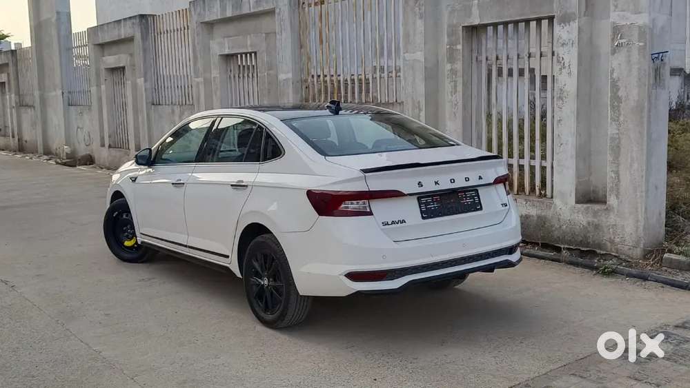 Skoda Slavia Ambition Petrol Automatic 2025