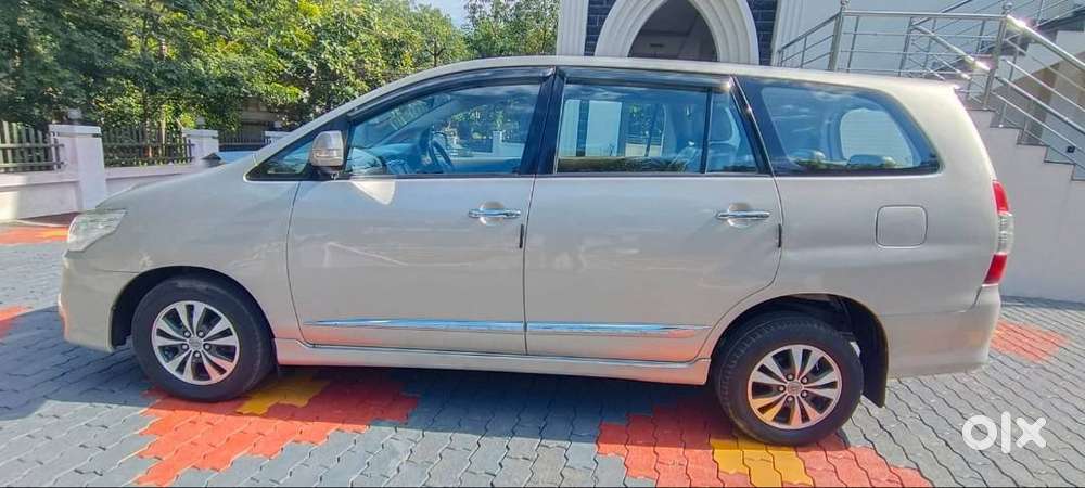 Toyota Innova Diesel 2015 Full Option 2.5 V