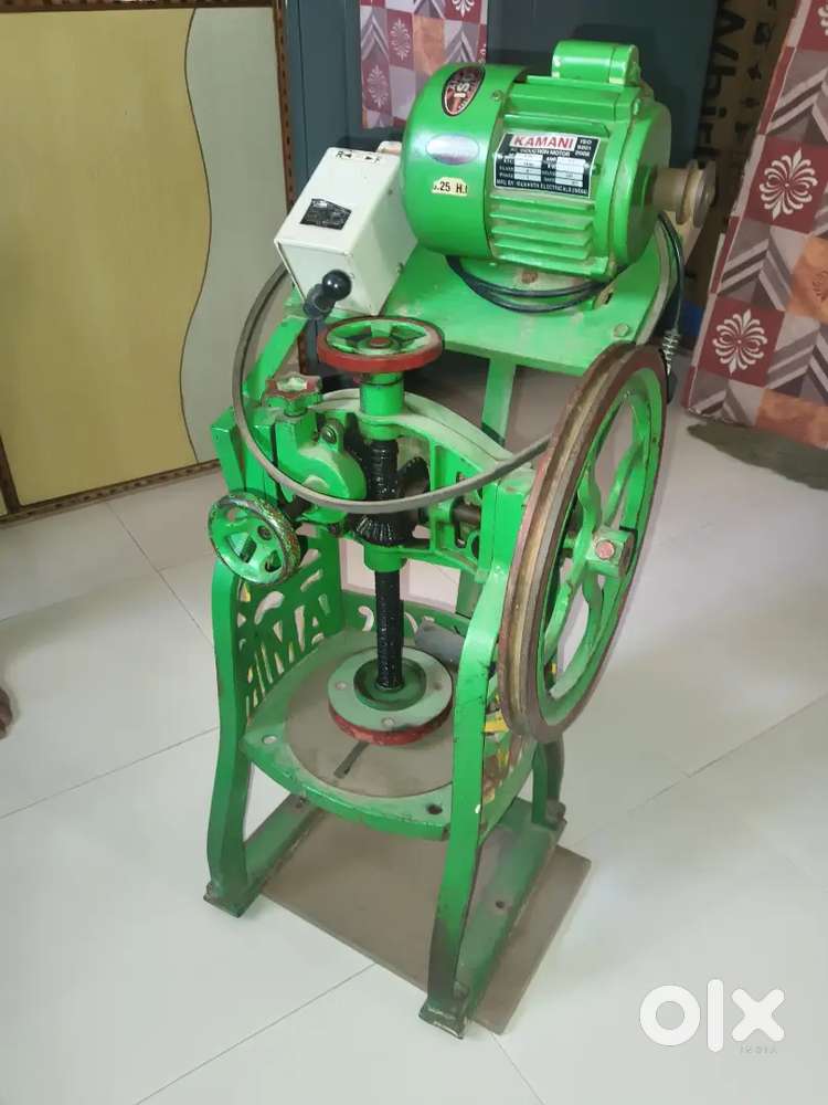 Ice gola machine