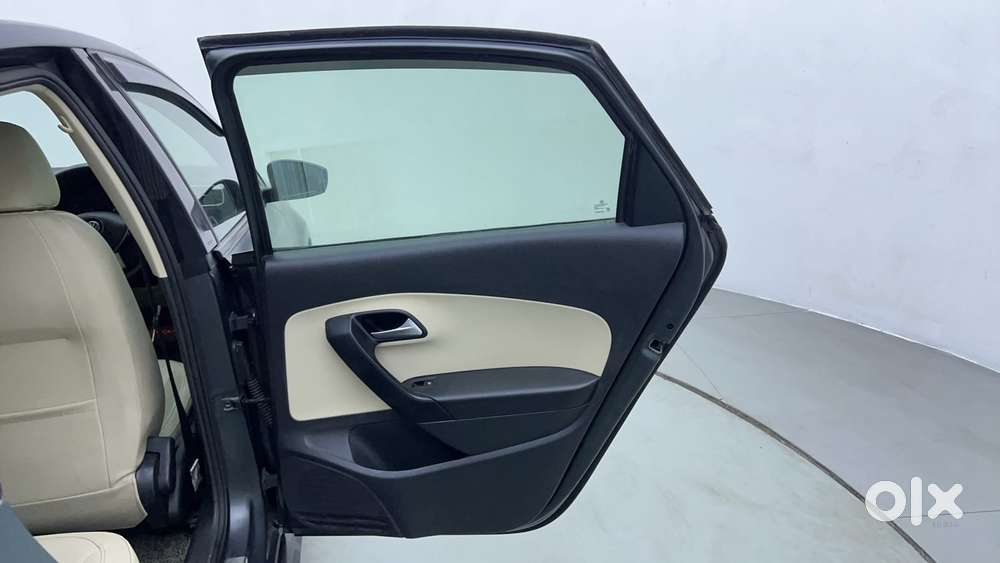 Volkswagen Vento 1.6 Highline, 2021, Petrol