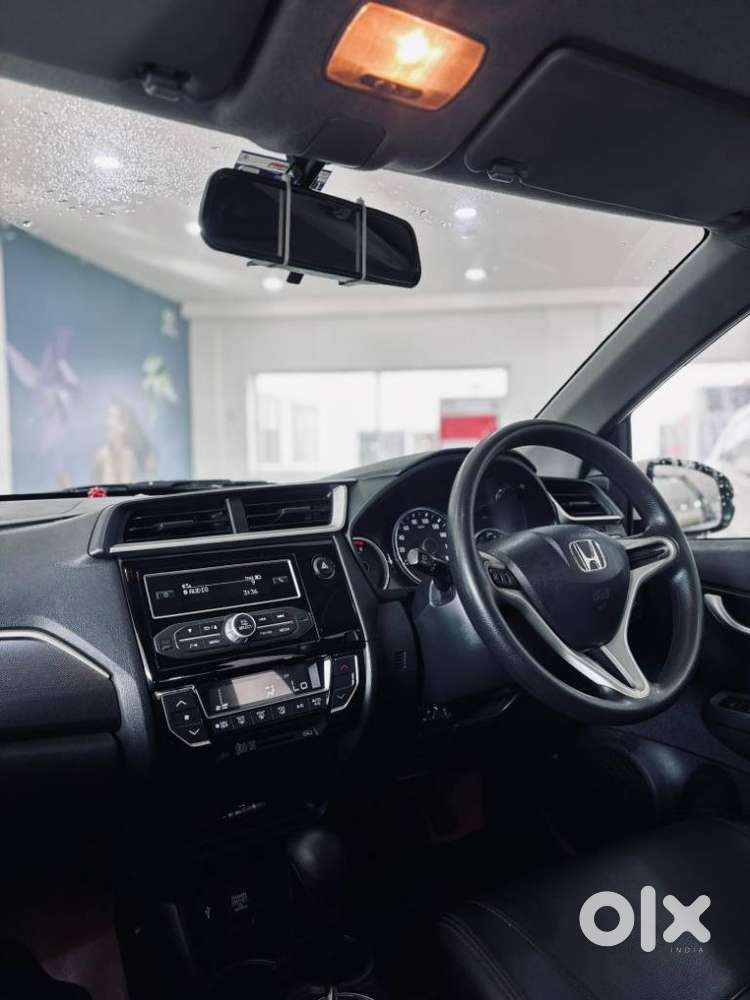 Honda Br-v I-vtec V Cvt, 2017, Petrol