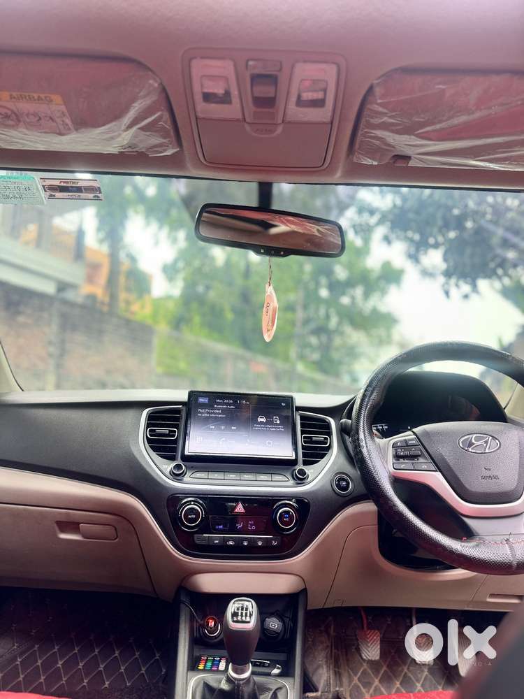 Hyundai Verna 1.5 Sx Petrol Mt, 2022, Petrol