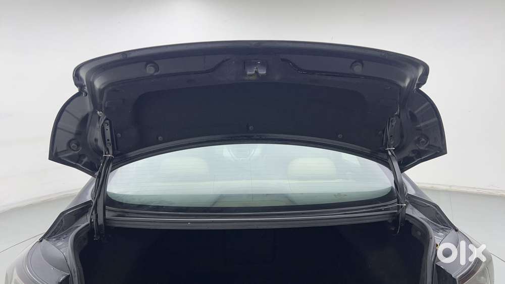 Hyundai Neo Fluidic Elantra 1.8 Sx At Vtvt, 2014, Petrol