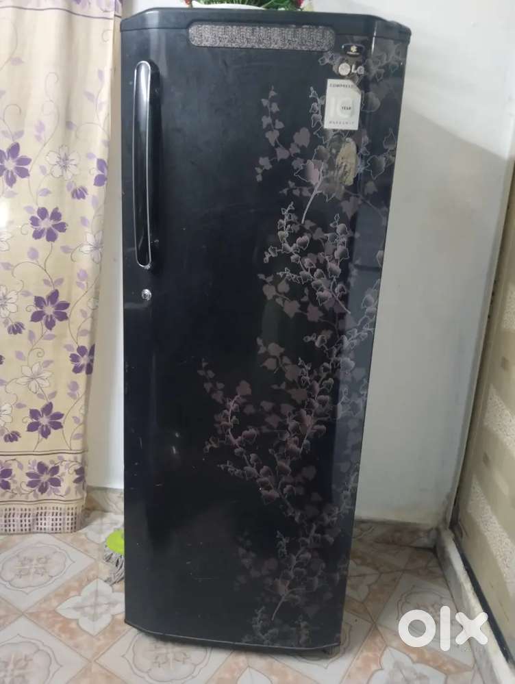 LG fridge good condition