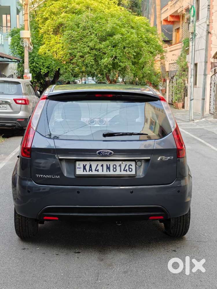 Ford Figo 2010-2012 Petrol Titanium, 2011, Petrol