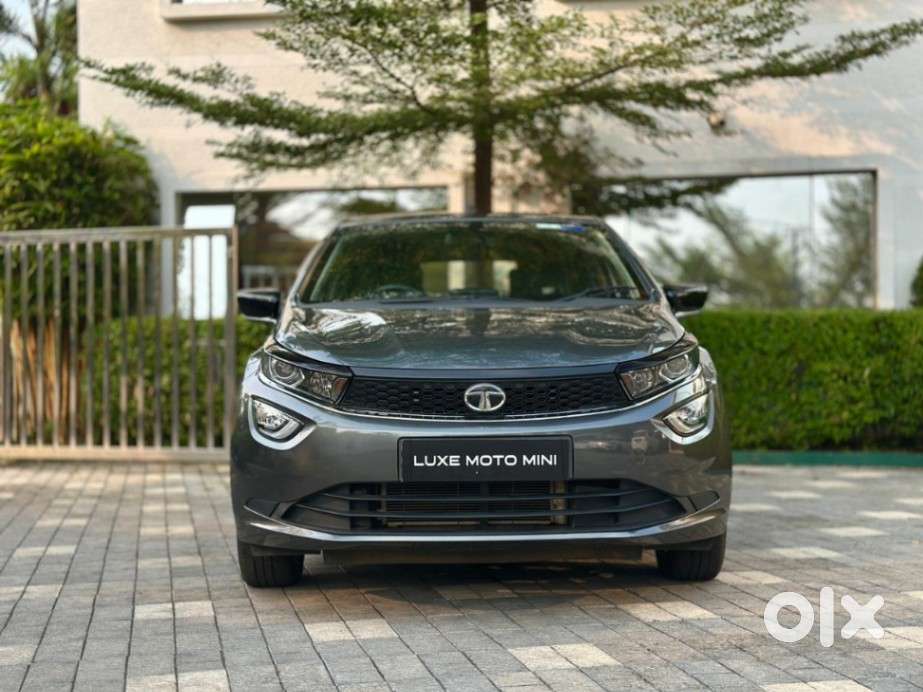 Tata Altroz 1.2 Xza Plus, 2023, Petrol