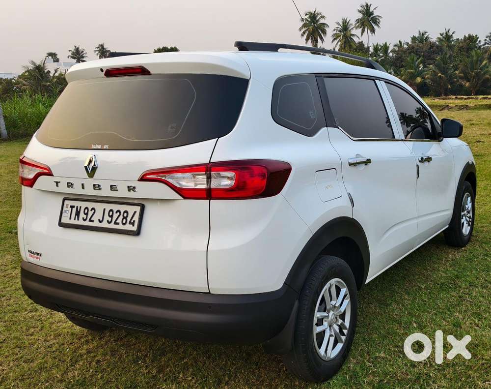 Renault Triber Rxl, 2023, Petrol