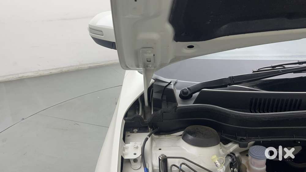 Maruti Suzuki Vitara Brezza 1.5 Zxi Plus At, 2020, Petrol