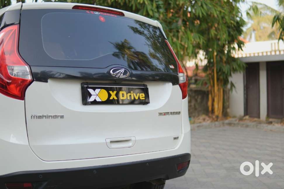 Mahindra Marazzo M2 8str, 2022, Diesel