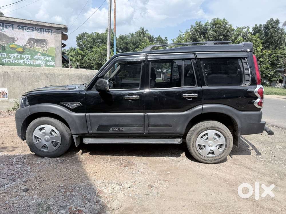 Mahindra Scorpio Classic 2.2 S Mt 9 Str, 2025, Cng & Hybrids