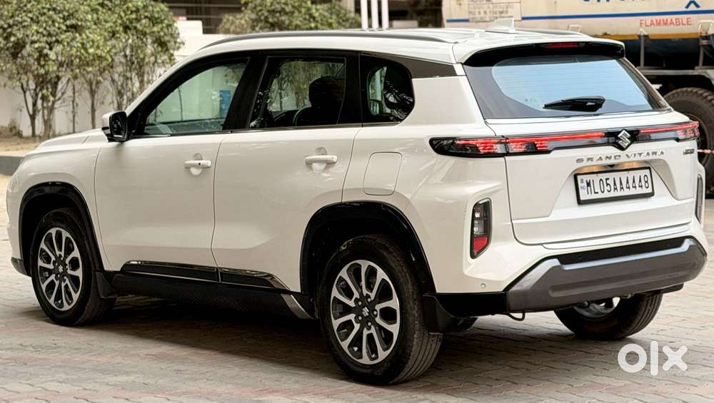 Maruti Suzuki Grand Vitara 1.5 Alpha Plus Intelligent Hybrid Ecvt, 2..