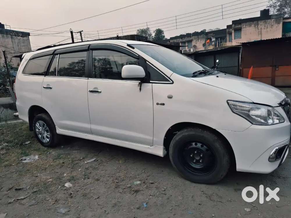 Toyota Innova 2016