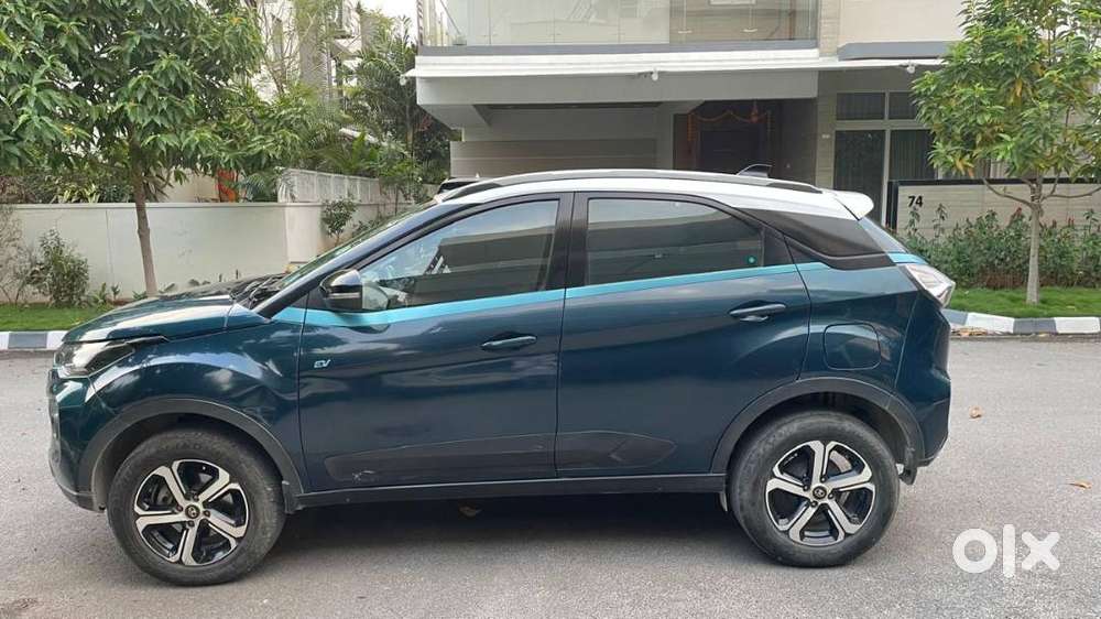 Tata Nexon Ev Xz Plus Teal Colour