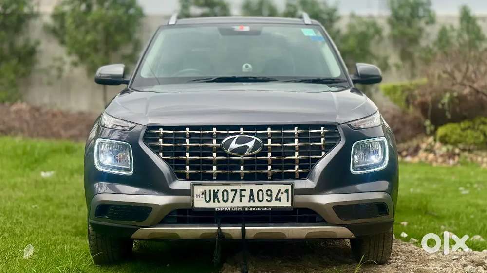 Hyundai Venue 2021 Petrol Well Maintained