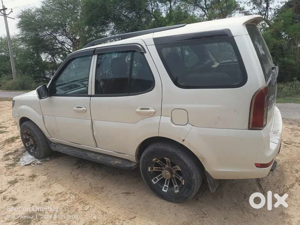 Tata Safari Storme 2017