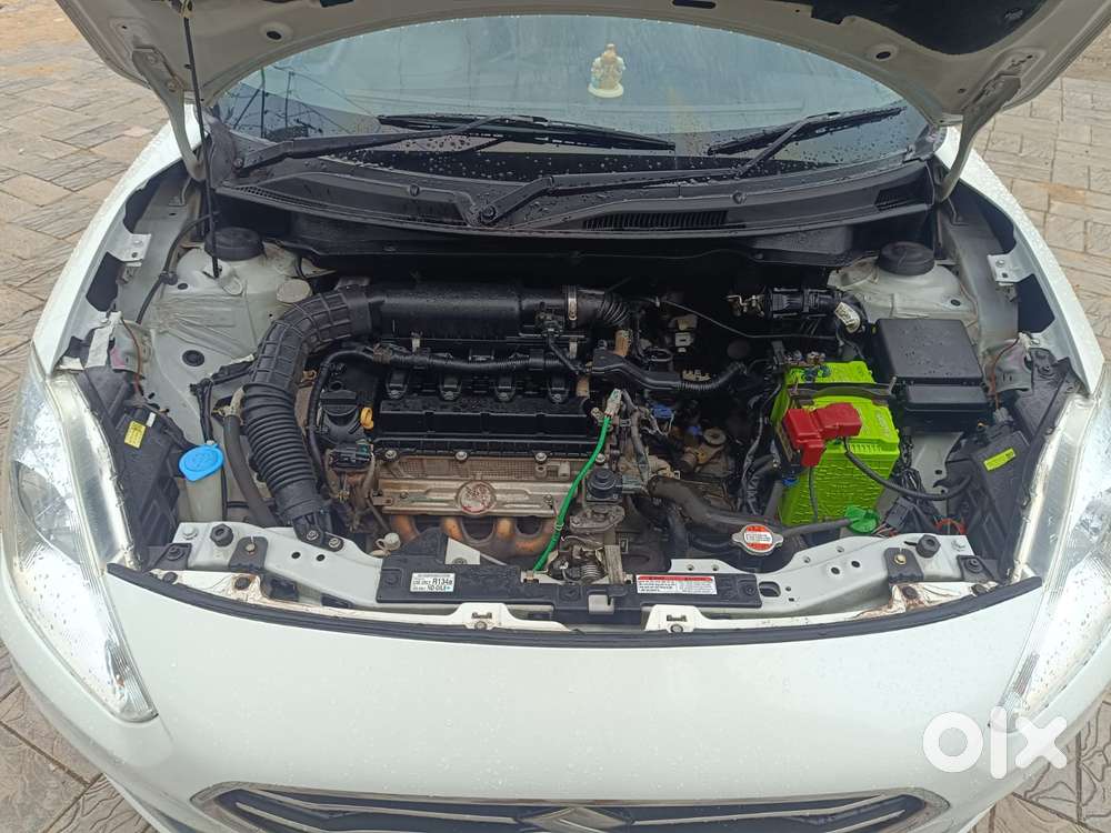 Maruti Suzuki Dzire 1.2 Vxi, 2022, Petrol