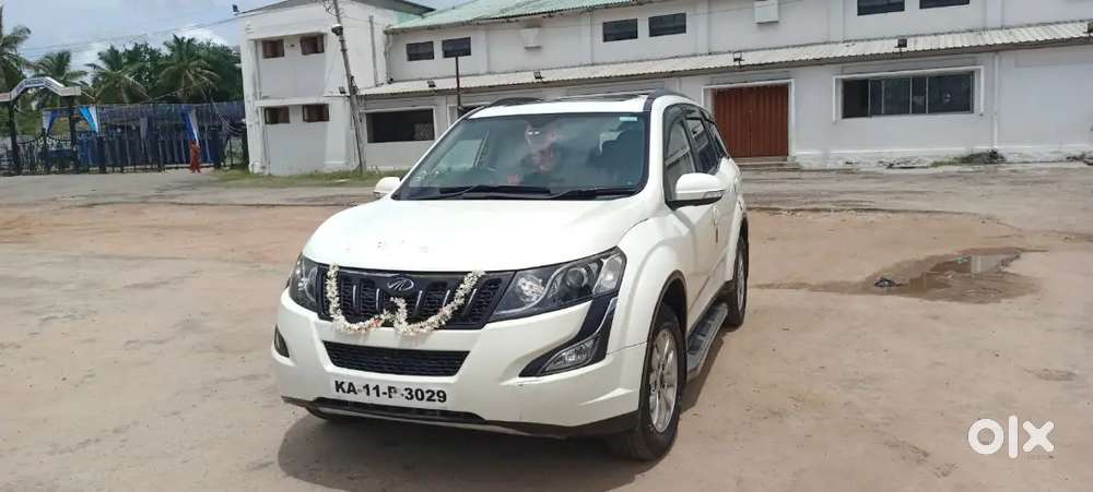Mahindra Xuv500 W10 2015 Diesel Sunroof
