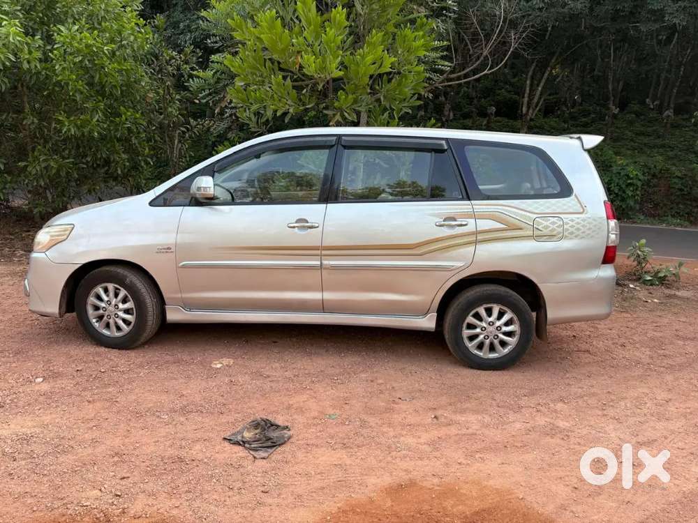 Toyota Innova Diesel 2.5 2012