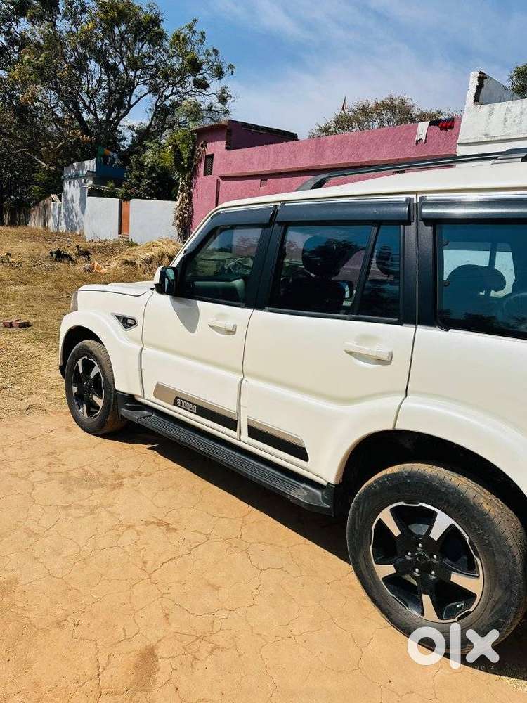 Mahindra Scorpio S11 Mt 7s, 2023, Diesel