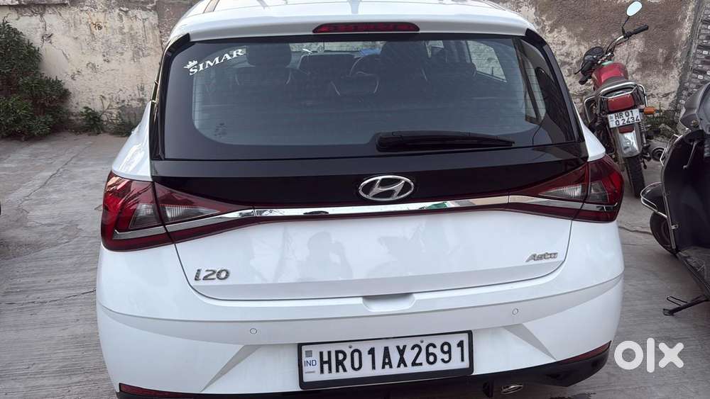 Hyundai I20 Asta (o) 1.2 Ivt, 2023, Petrol