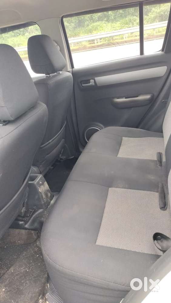 Maruti Suzuki Swift Petrol 2010