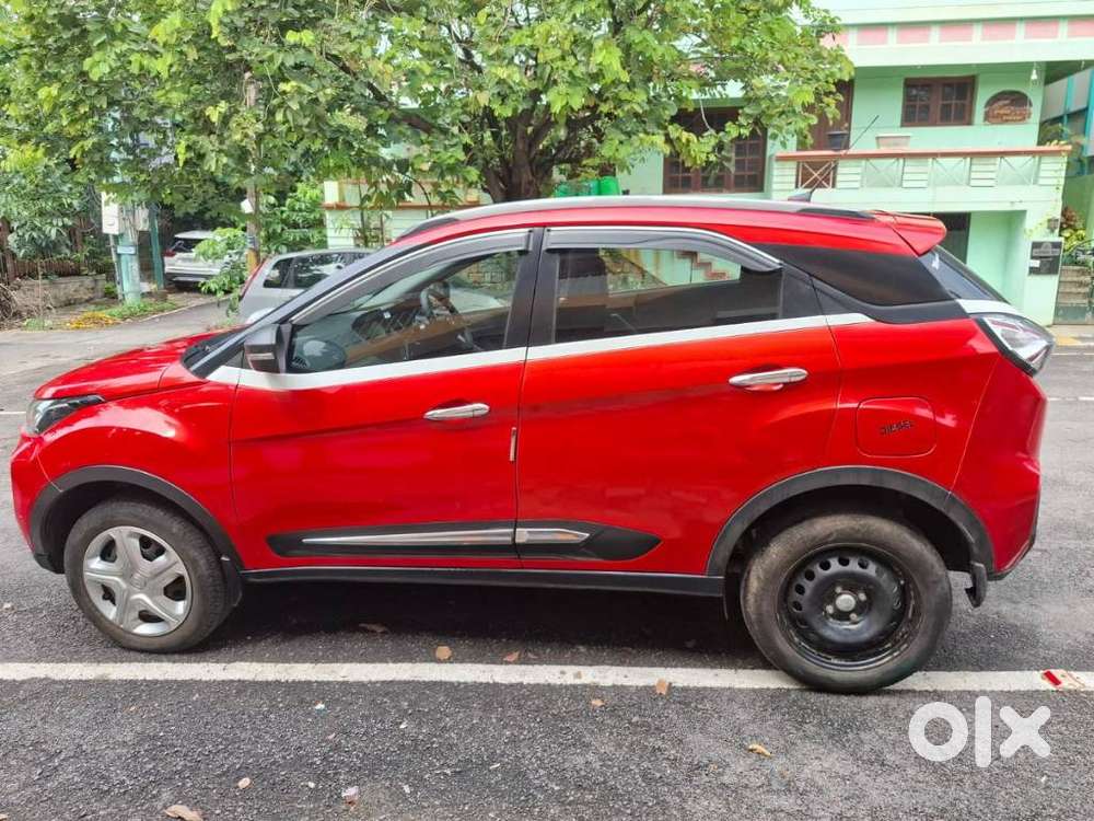 Tata Nexon 1.2 Revotron Xm (s), 2023, Diesel
