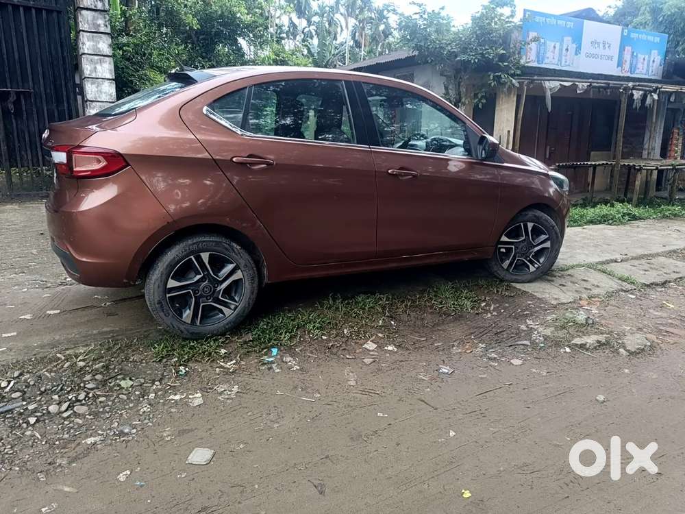 Tata Tigor Petrol 2017