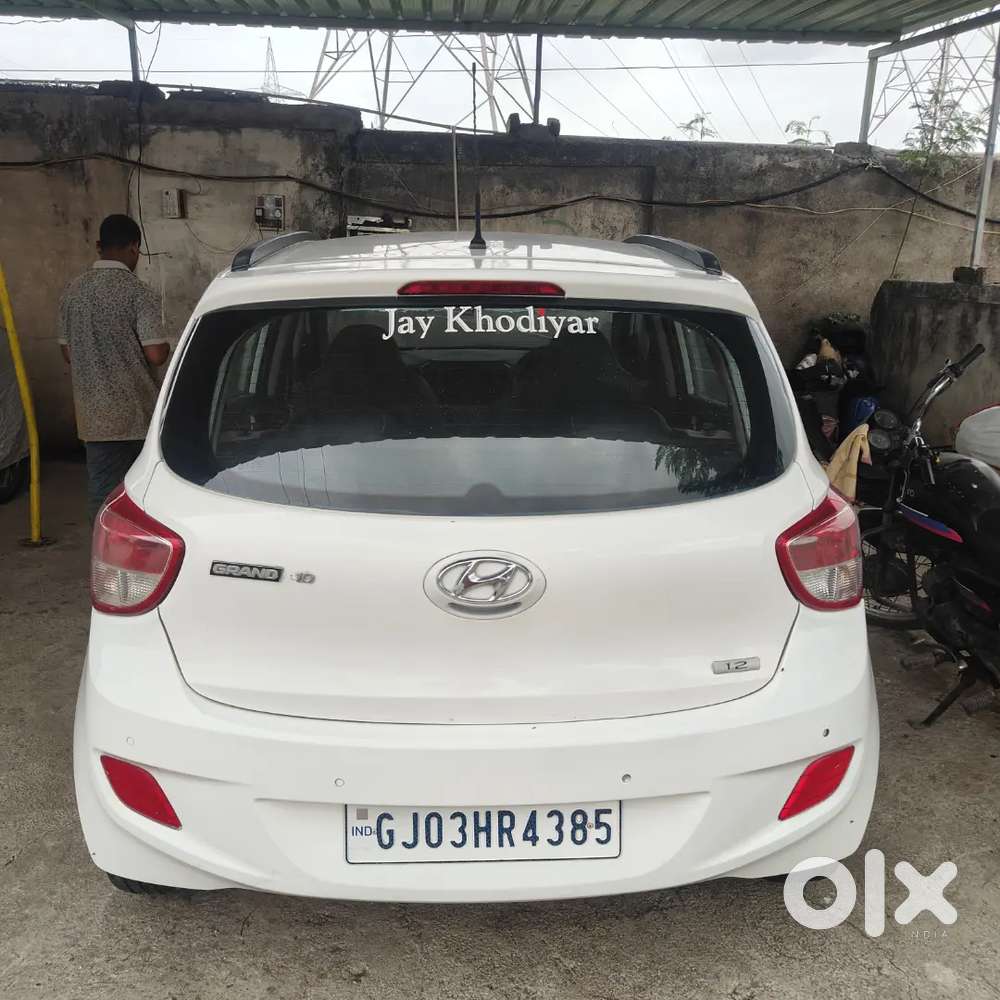 3 Rd Owner Petrol Cng Hyundai Grand I10 Sportz 2016