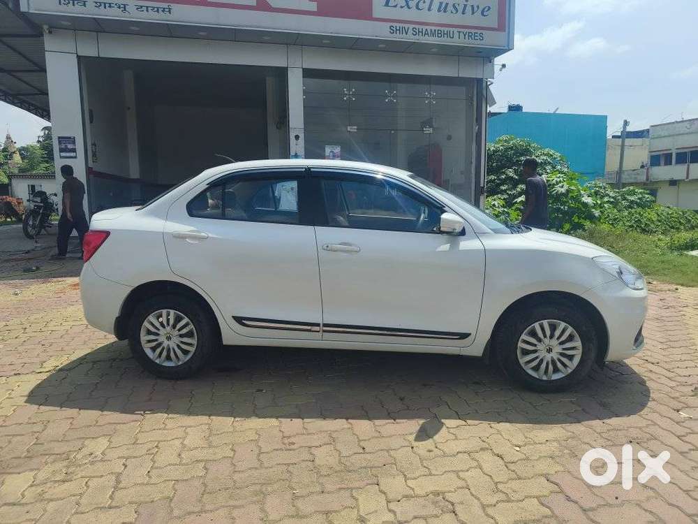 Maruti Suzuki Dzire 1.2 Vxi, 2022, Petrol