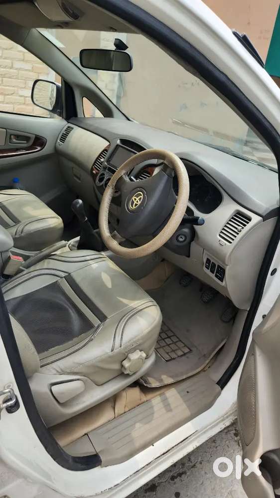 Toyota Innova Diesel 2010 S