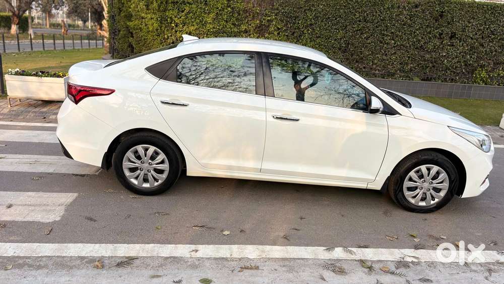 Hyundai Fluidic Verna
