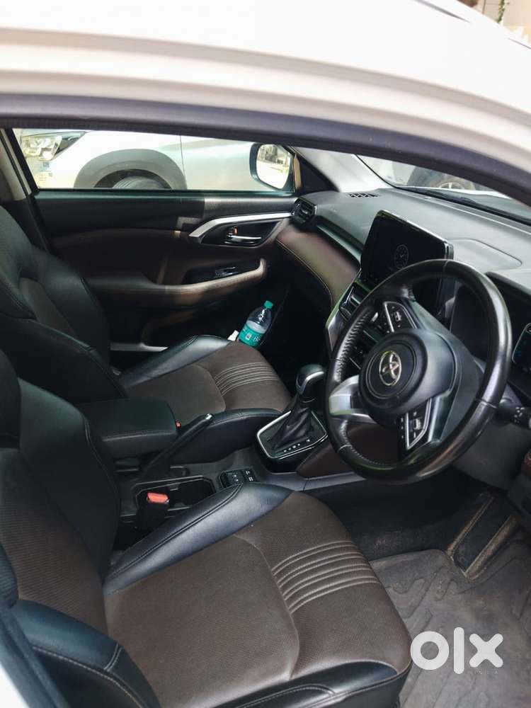 Toyota Urban Cruiser 2023 1.5v Hybrid With 39000 Km