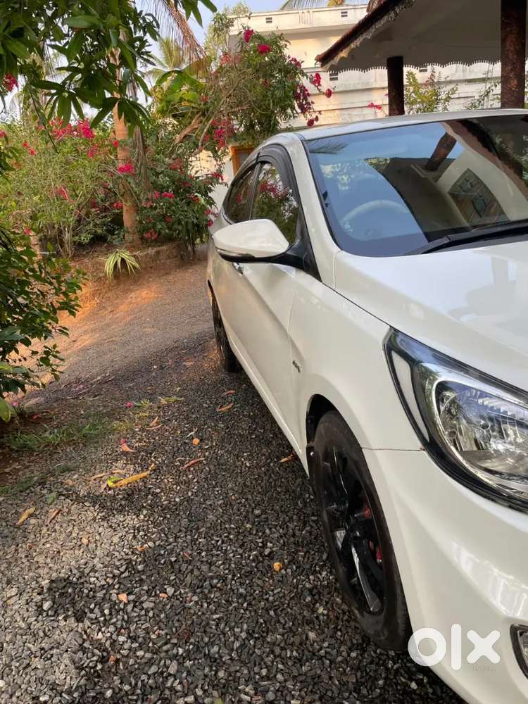 Hyundai Verna 2013 Diesel 71023 Km Driven