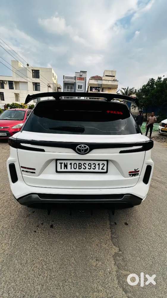 Toyota Urban Cruiser Hyryder 2023 Petrol Well Maintained